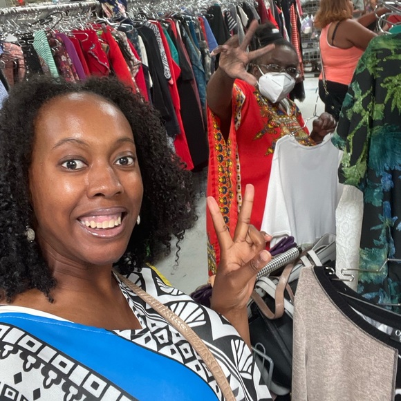 LIKE TO BE NOTIFIED WHEN I GO LIVE🎉 - Picture 3 of 17